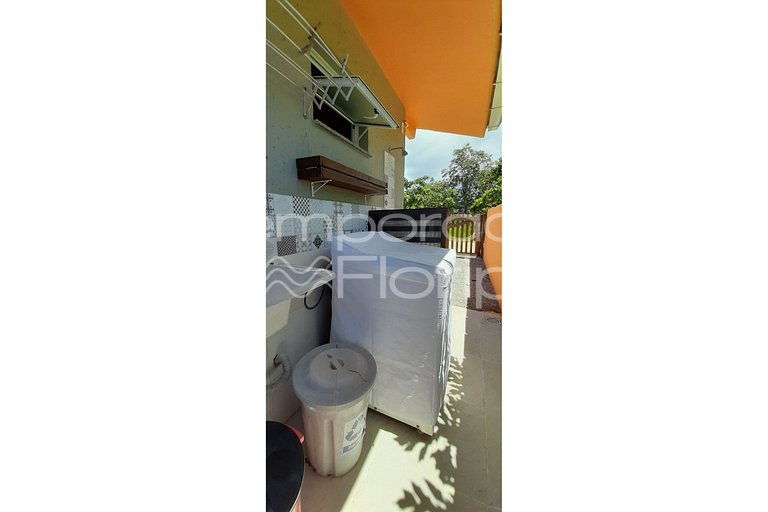 The bungalow is located next to nature, surrounded by enviro